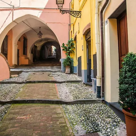 Casa Felice Sanremo Centre Sea-View Flat For 4 - Happy Rentals